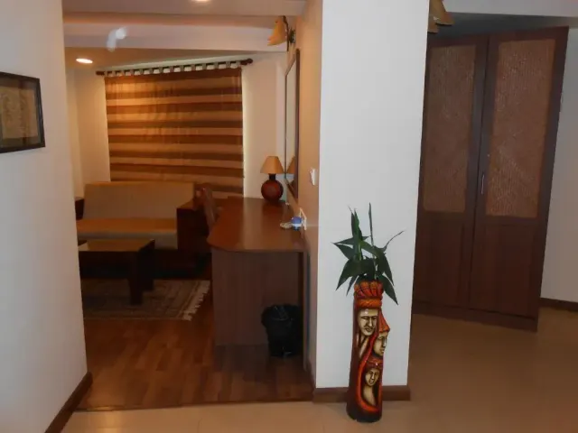 Photo 2 of 10 at Brunton Heights Executive Suites