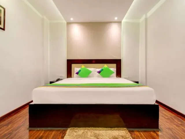 Photo 5 of 10 at Treebo The Sai Leela Suites